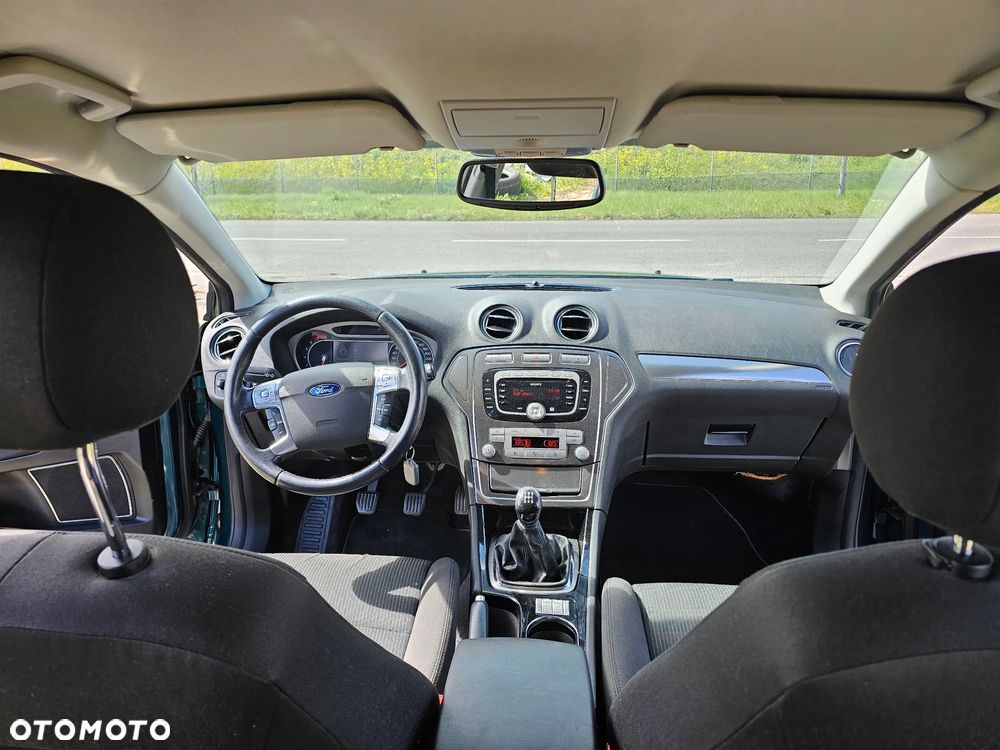 Ford Mondeo 2.0 Titanium - 16