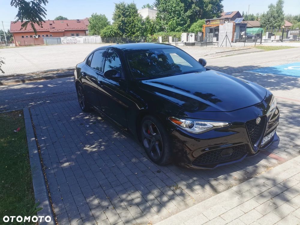 Alfa Romeo Giulia - 4