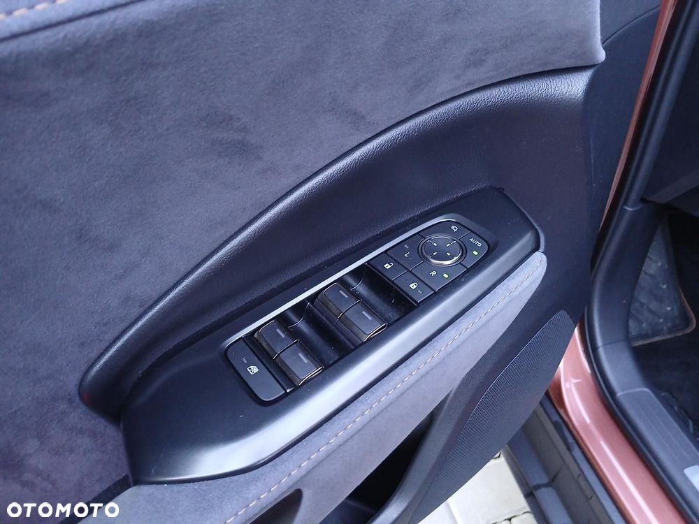 Lexus LBX 1.5 Hybrid Cool - 22