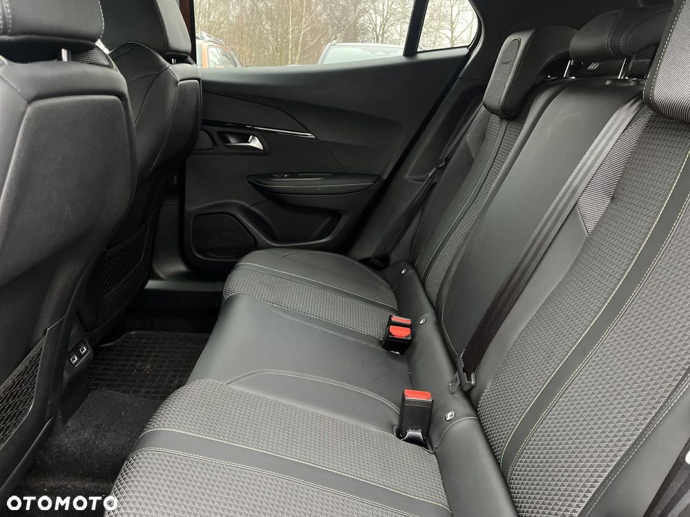 Peugeot 2008 1.2 PureTech GT Line S&S EAT8 - 20