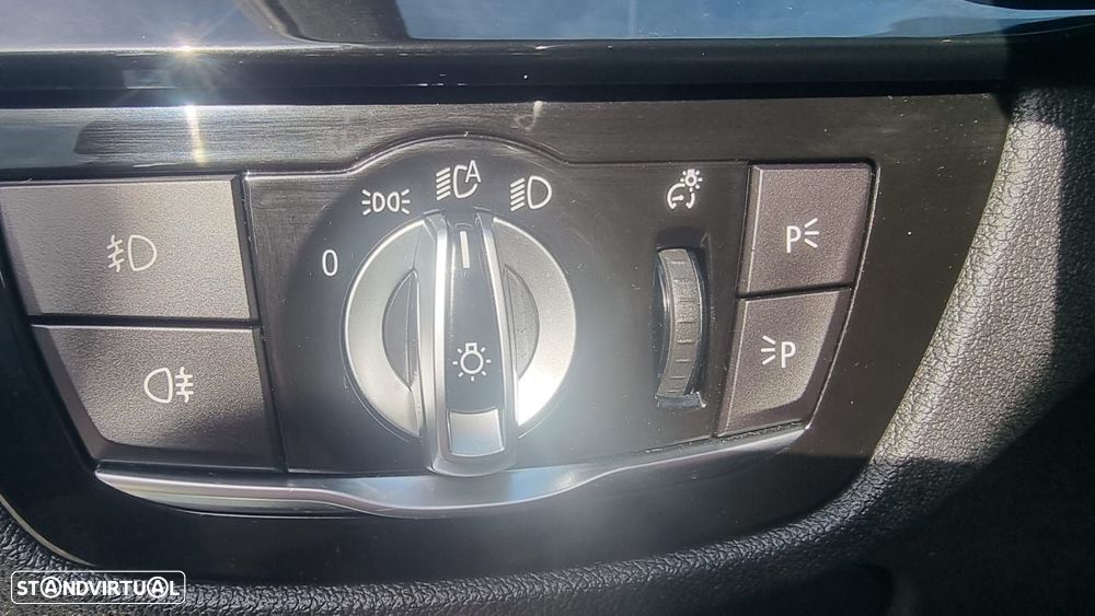 BMW 530 d Pack M Auto - 28