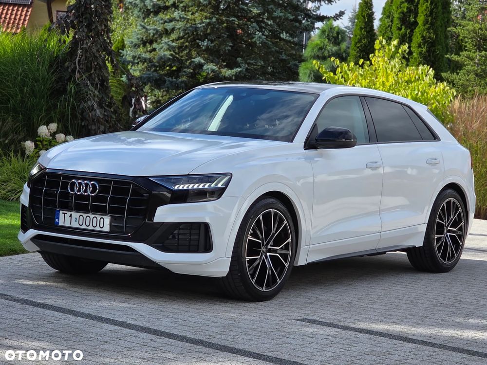 Audi Q8 - 12