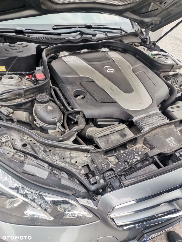 Mercedes-Benz Klasa E 350 BlueTEC 4Matic 7G-TRONIC Elegance - 11
