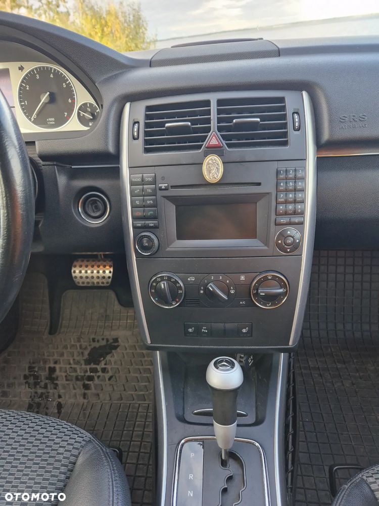 Mercedes-Benz Klasa B - 22