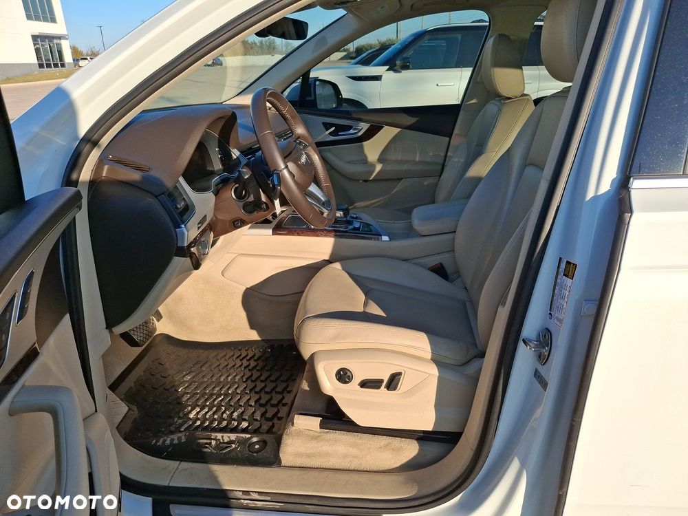 Audi Q7 3.0 TFSI Quattro Tiptronic - 19