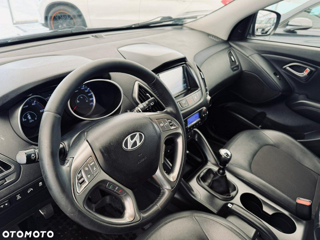 Hyundai ix35 - 24