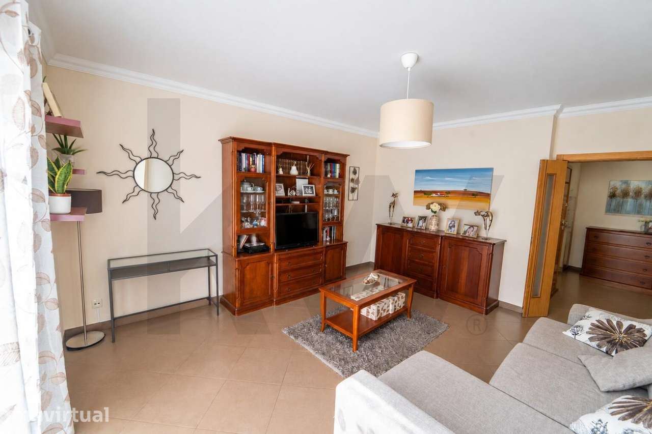 O Seu Refúgio Familiar: T3 Moderno (100 m2) com Garagem Fechada e Aces - Grande imagem: 3/57