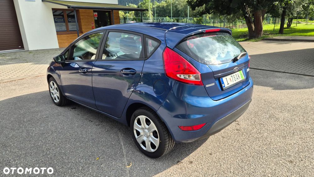 Ford Fiesta 1.25 Ambiente - 21
