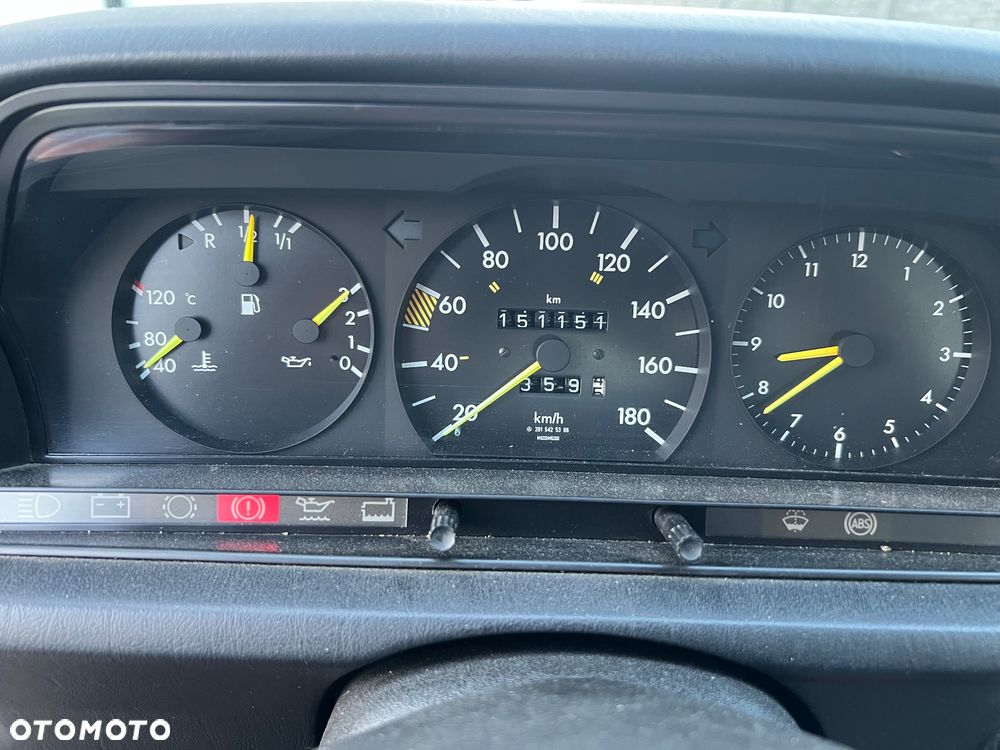 Mercedes-Benz W201 (190) - 23