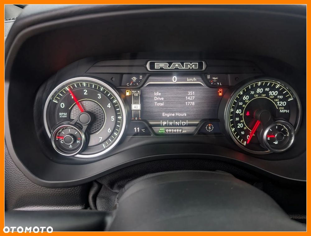 RAM 1500 Crew Cab Shortbed Bighorn - 22