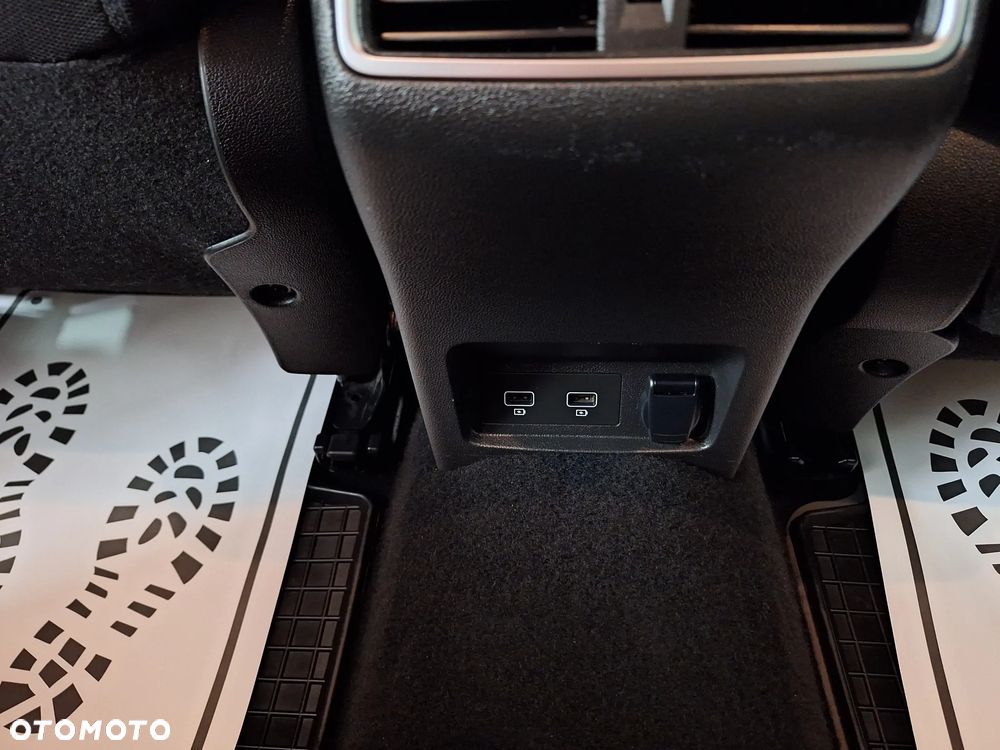 Renault Kadjar 1.3 TCe FAP Black Edition EDC - 24