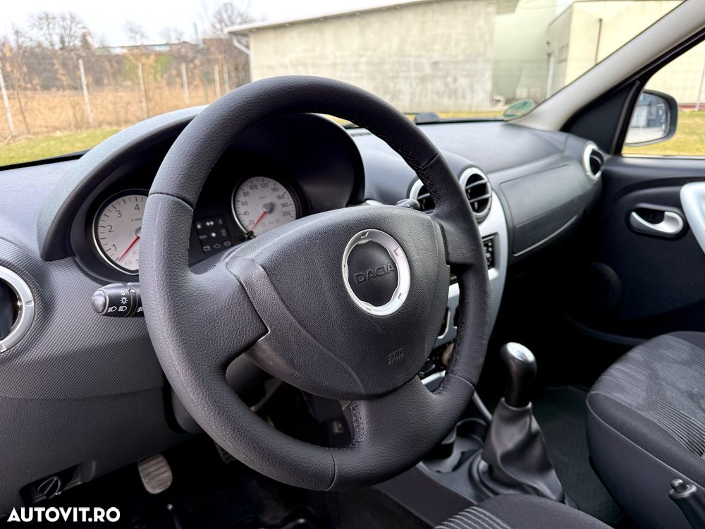 Dacia Logan 1.6 16V Laureate - 31