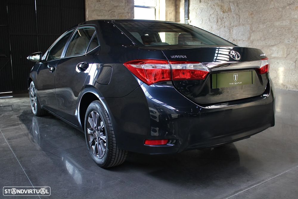 Toyota Corolla 1.4 D-4D Exclusive - 16