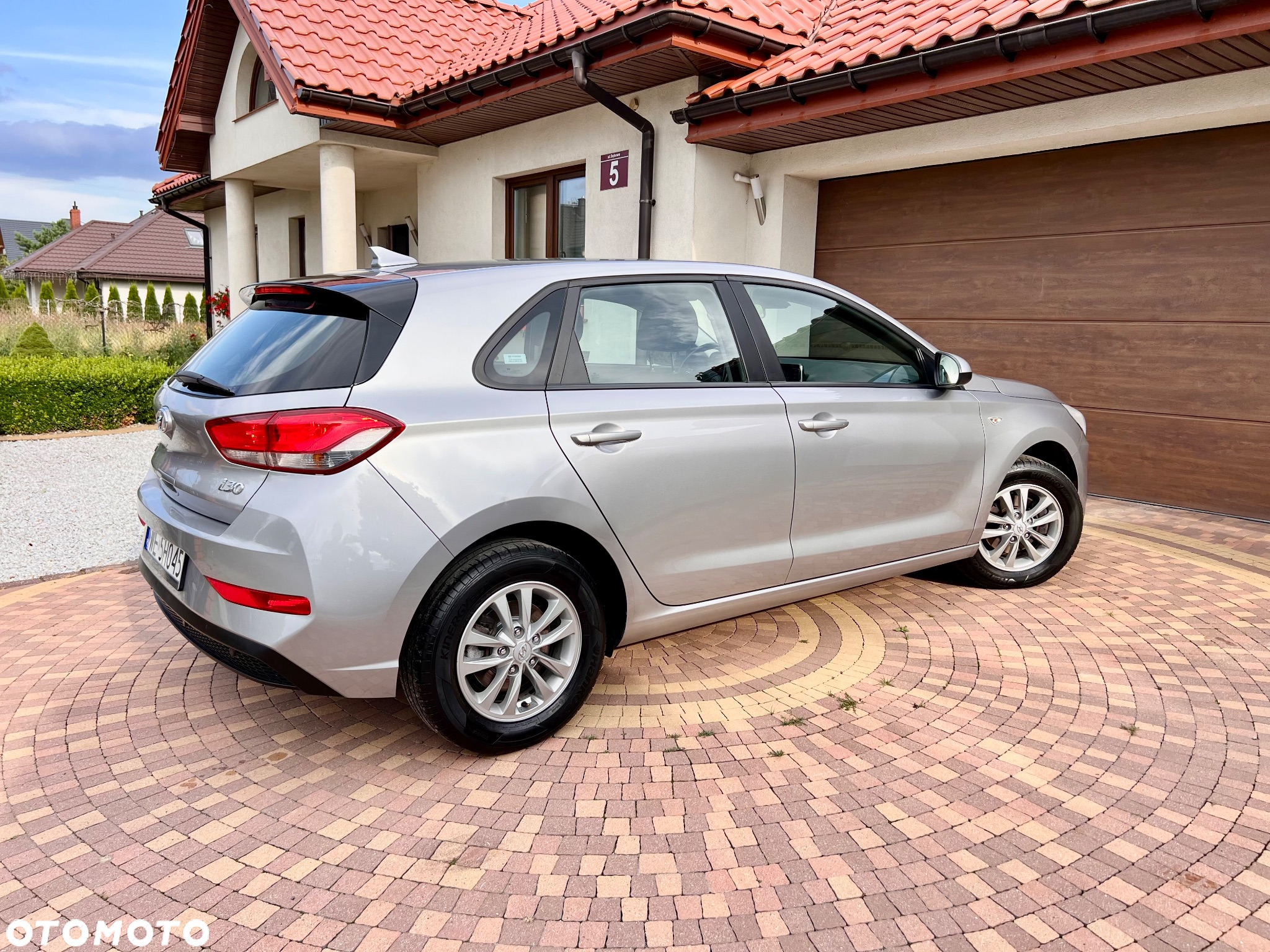 Hyundai i30 1.5 DPI Classic + - 18