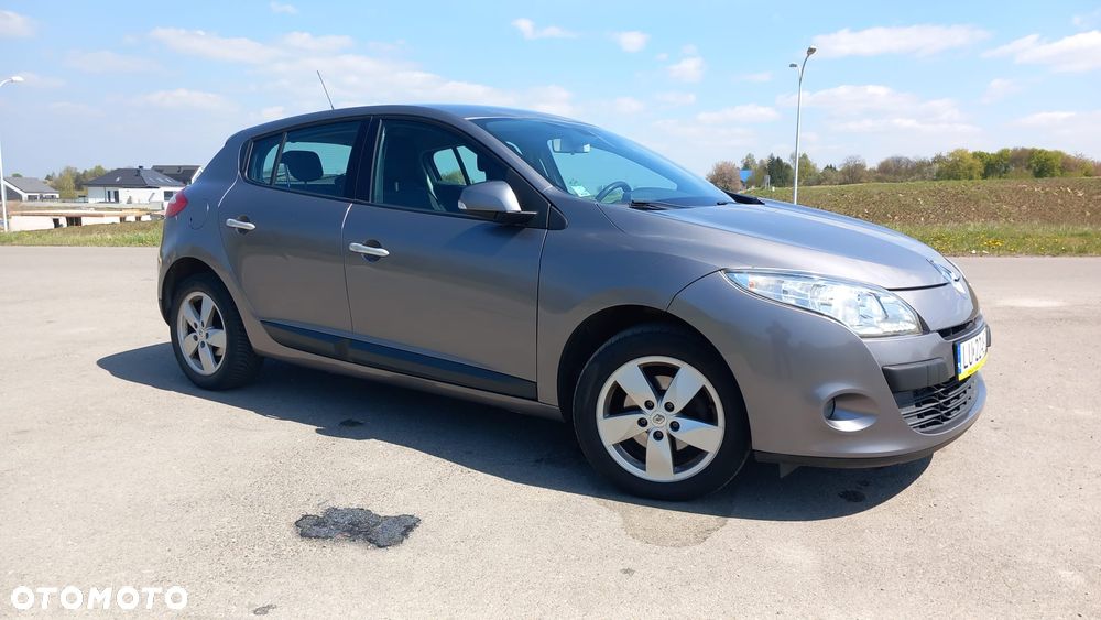 Renault Megane 1.5 dCi Dynamique - 8
