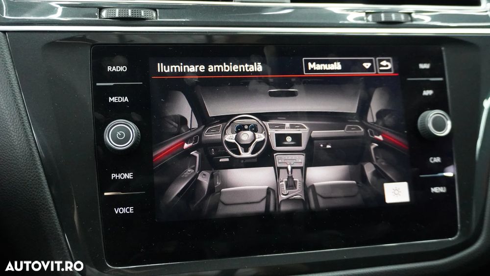 Volkswagen Tiguan 2.0 TDI 4Mot DSG Elegance - 23