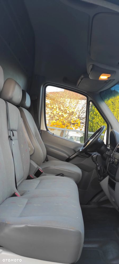 Volkswagen CRAFTER 2,5 136PS BAZWYPADKOWY XL IDEALNY - 9