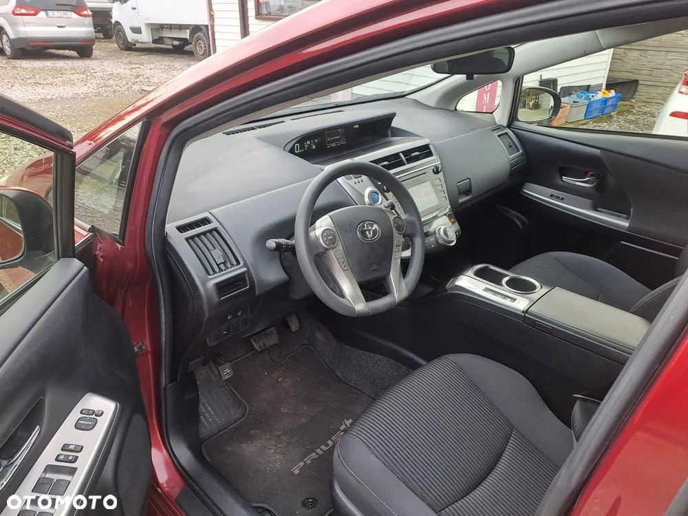 Toyota Prius+ (Hybrid) - 7