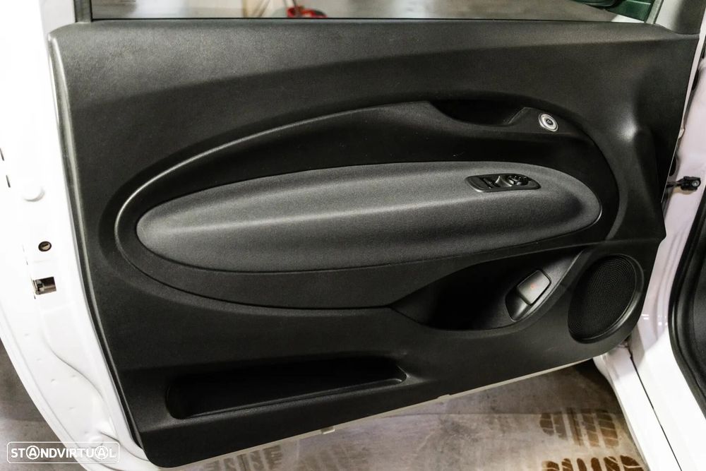 Fiat 500e 42 kWh Icon - 32