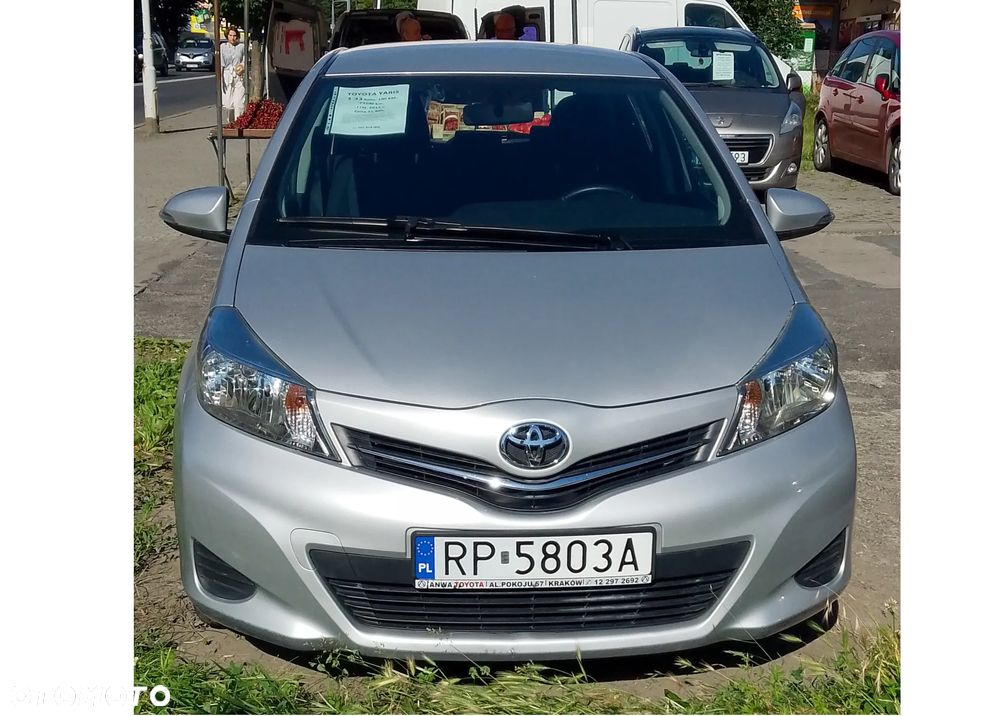 Toyota Yaris 1.33 Premium - 1