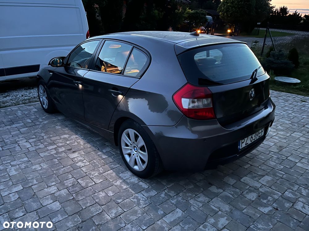 BMW Seria 1 - 38