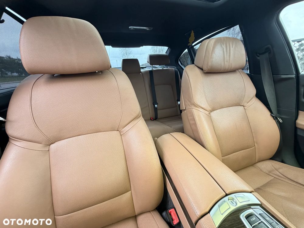 BMW Seria 7 730d - 24
