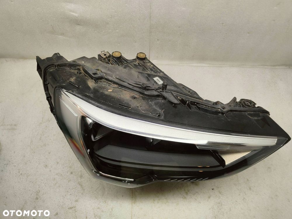 audi q3 83a pół led przód strona prawa 83a941012 - 3