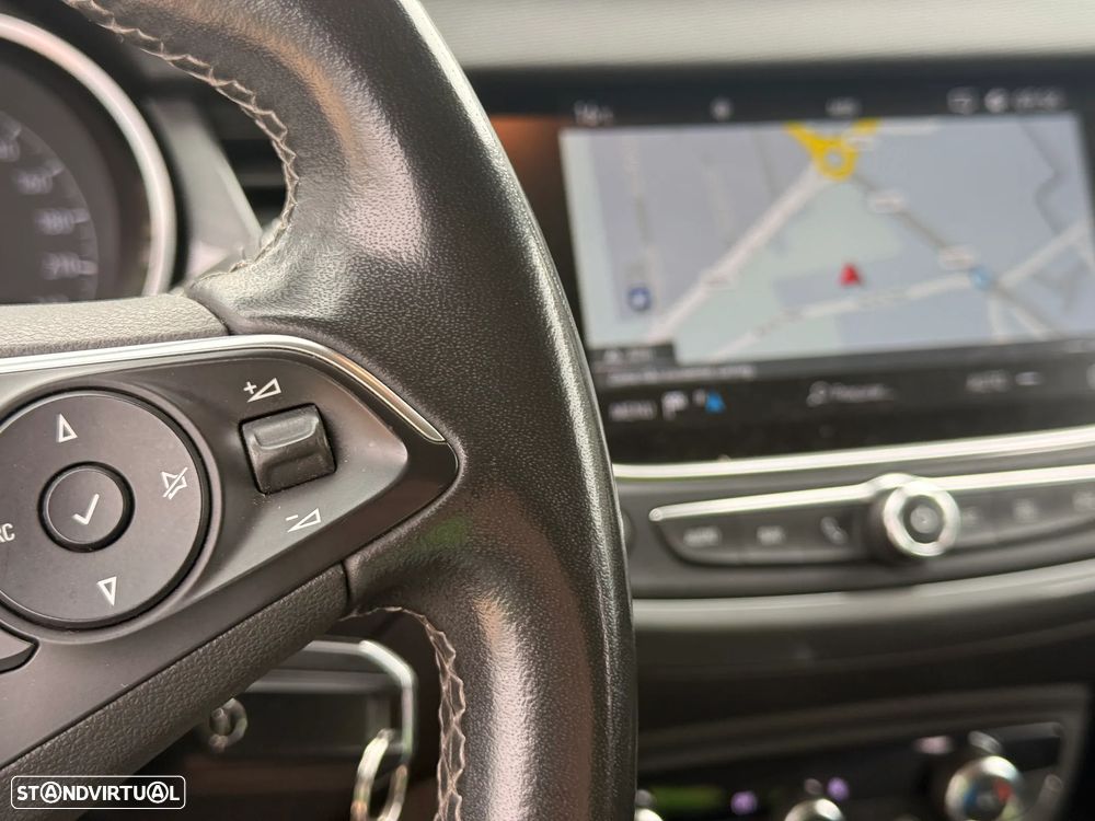 Opel Crossland X - 12