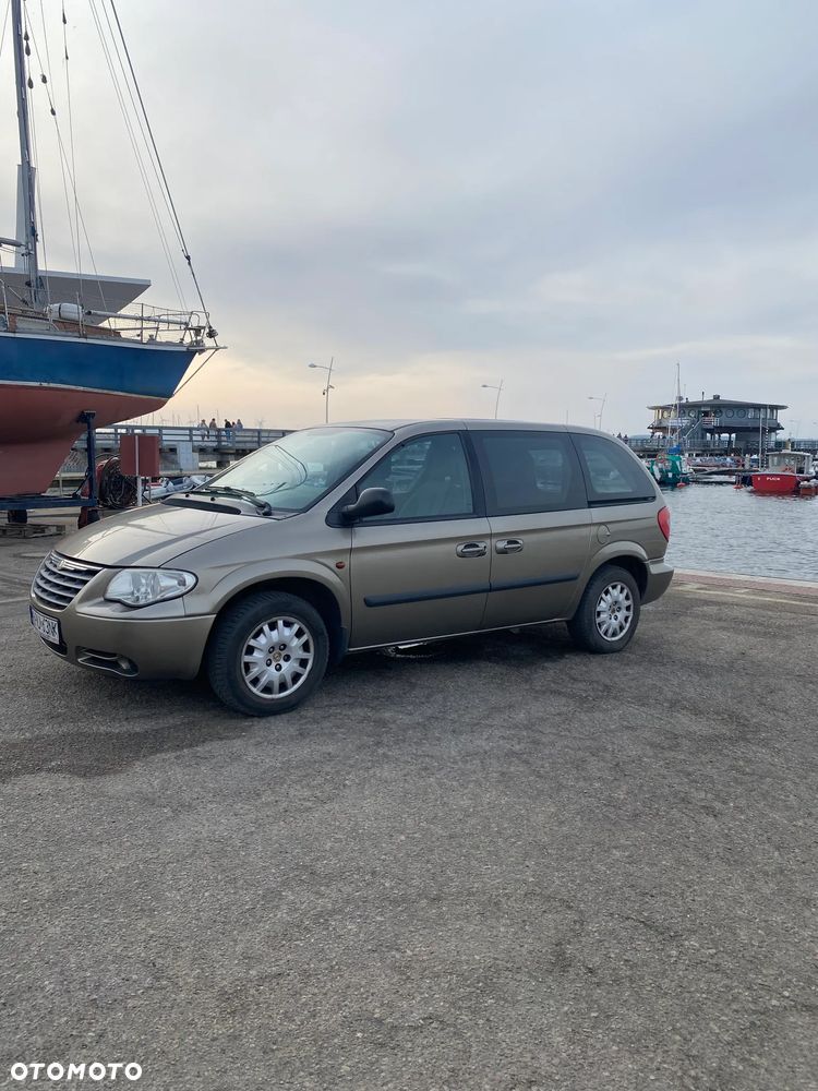 Chrysler Voyager 2.4 SE - 4