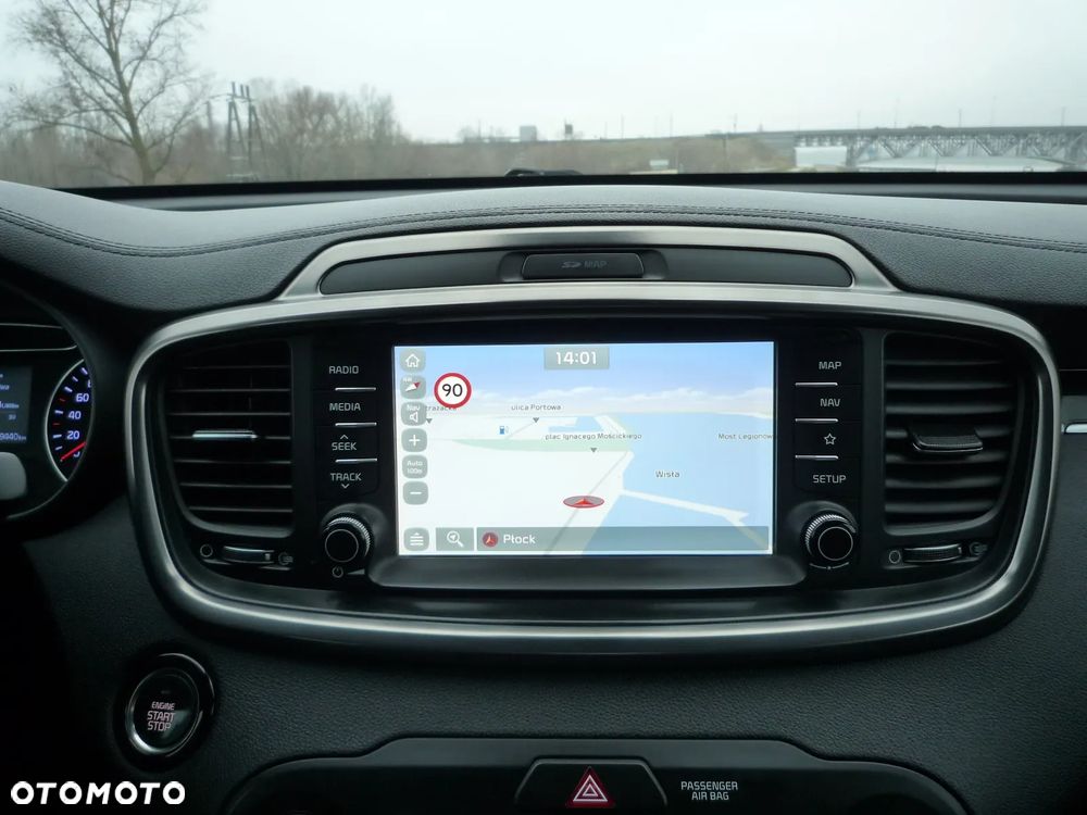 Kia Sorento 2.0 CRDI Business Line Plus - 24