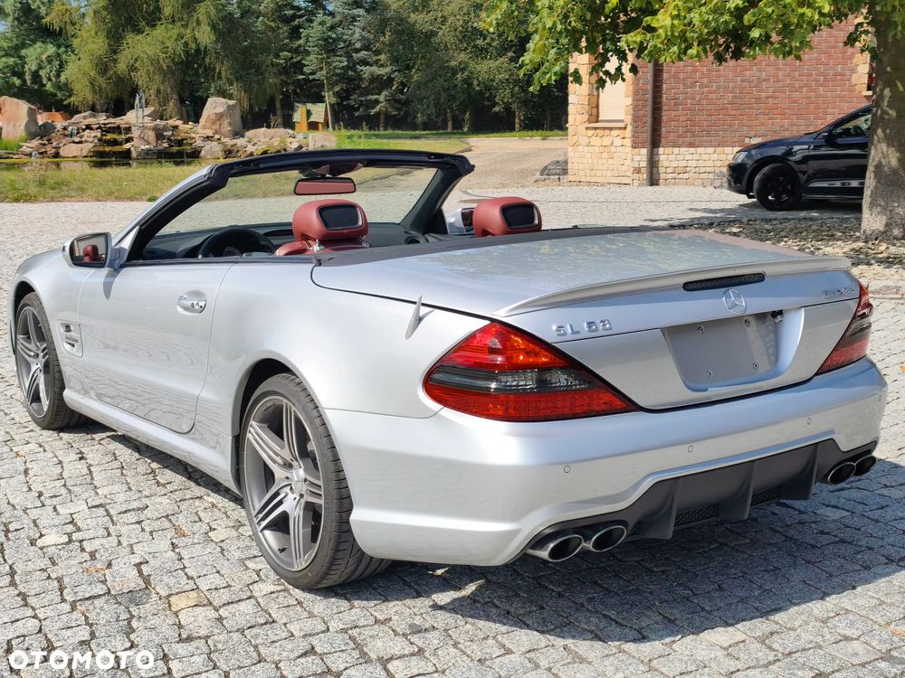Mercedes-Benz SL 63 AMG SPEEDSHIFT MCT - 26