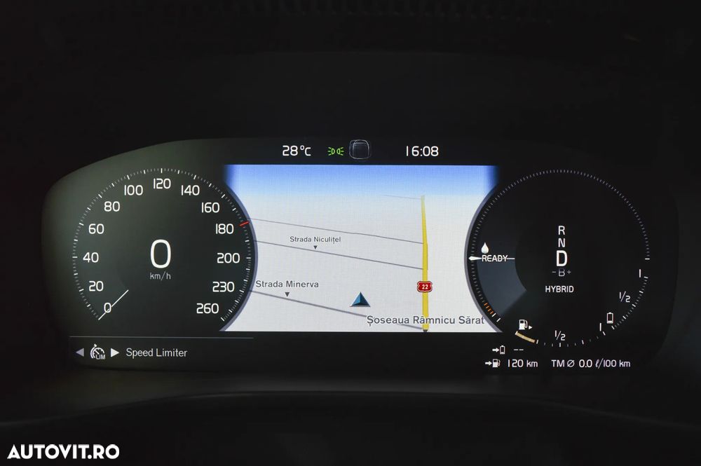 Volvo XC 40 Recharge T4 Twin Engine AT7 Inscription Expression - 17