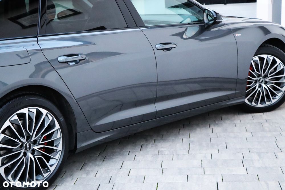 Audi A6 Avant - 16
