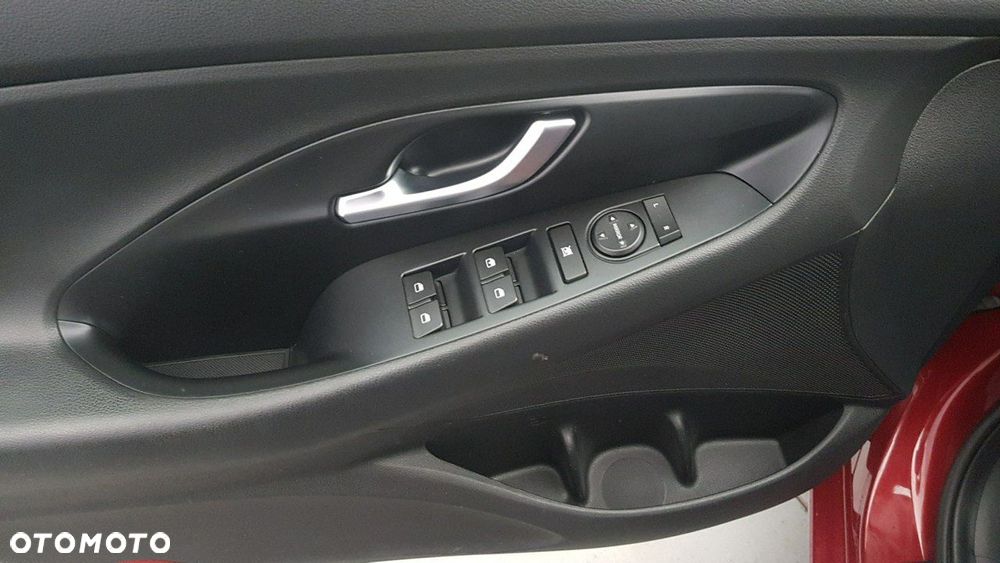 Hyundai i30 - 19