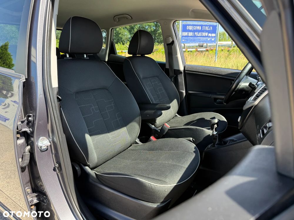 Kia Venga 1.4 CVVT Dream Team Edition - 24