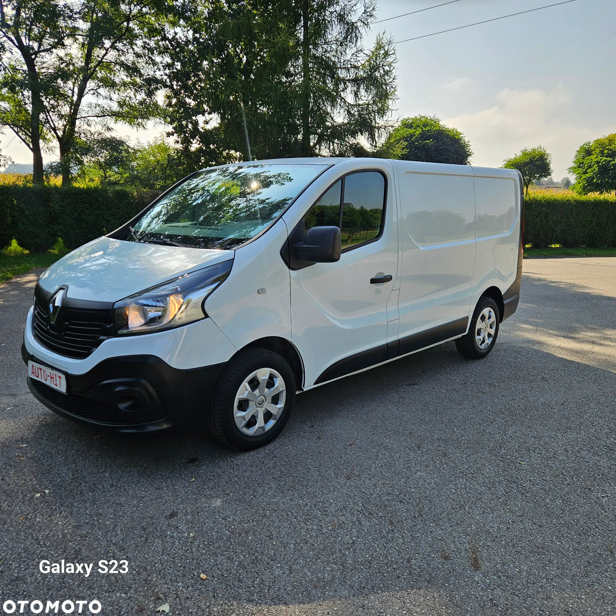 Renault TRAFIC - 2