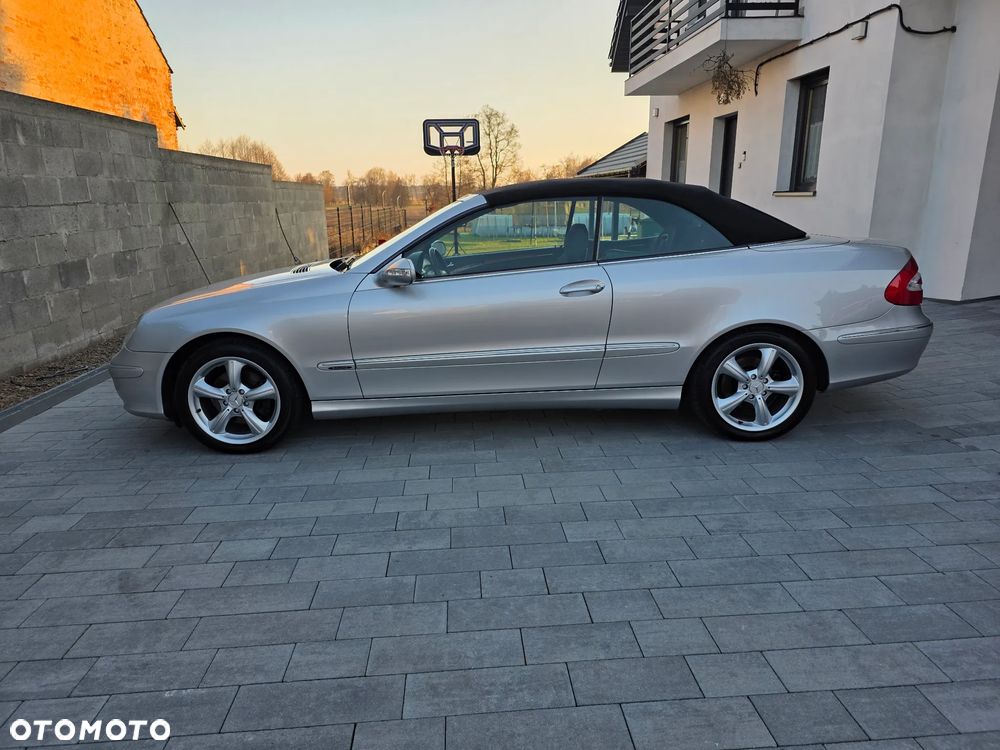 Mercedes-Benz CLK - 10