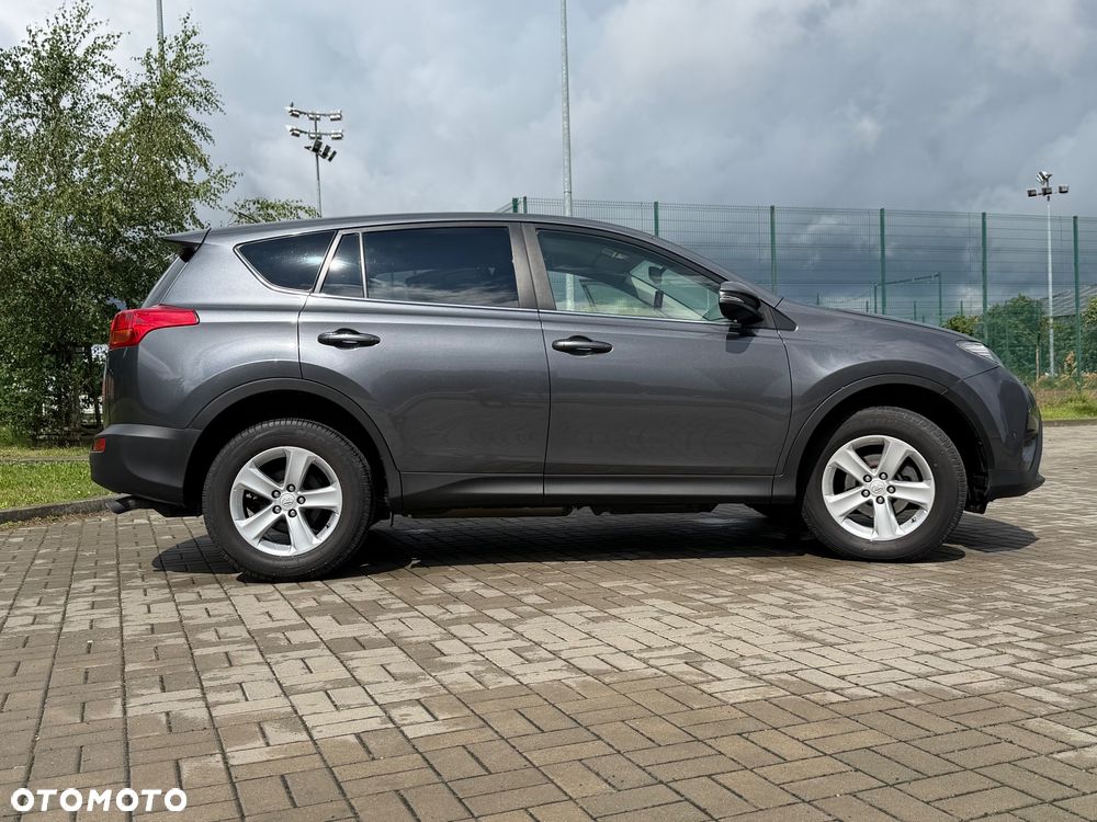 Toyota RAV4 - 11