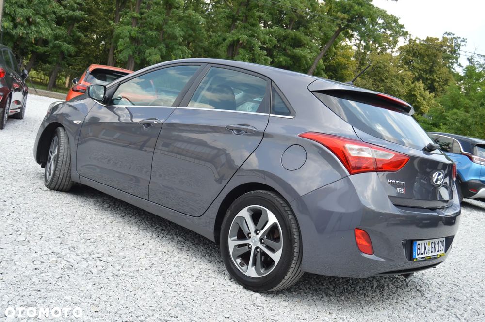 Hyundai i30 blue 1.6 GDI YES Gold - 28