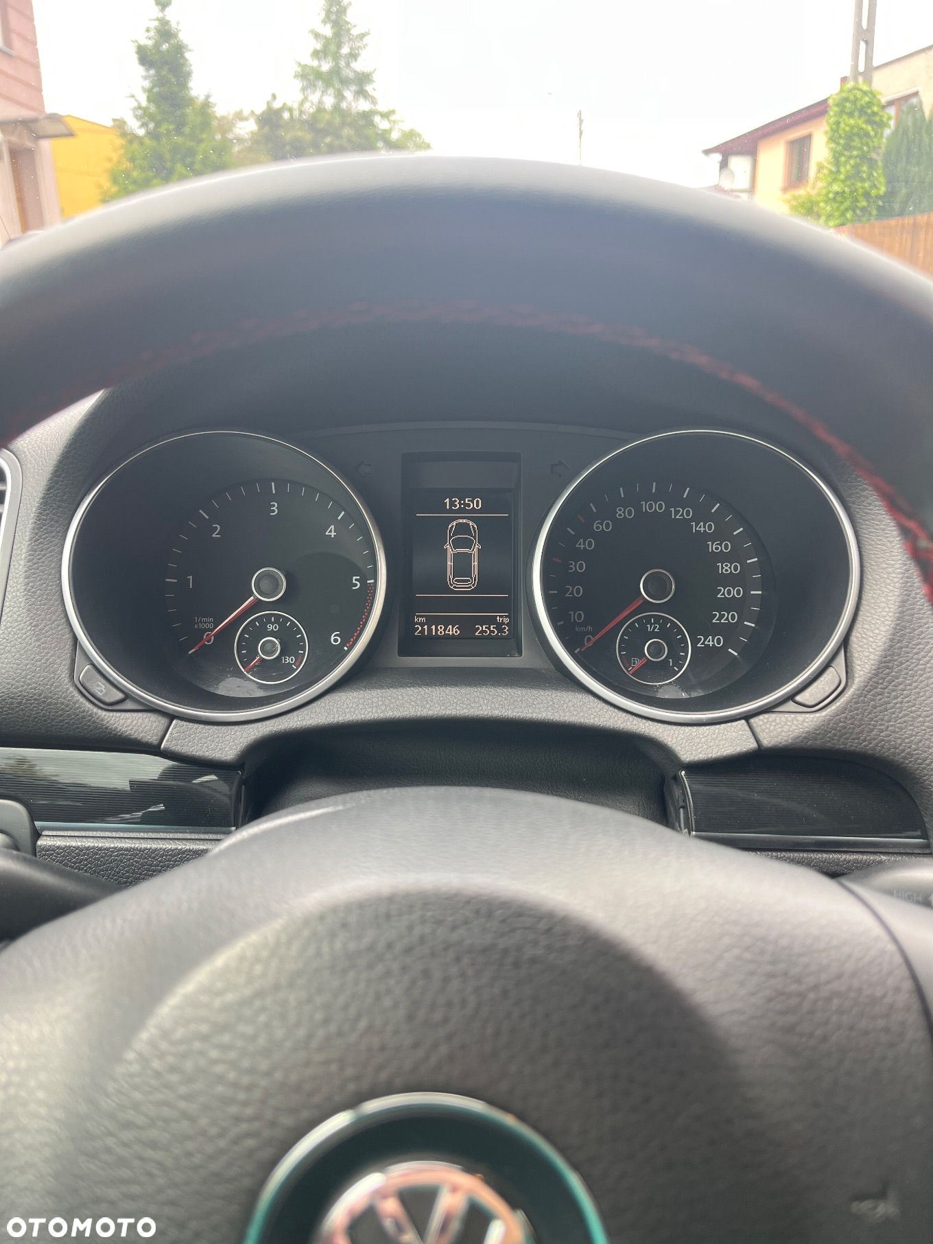 Volkswagen Golf VI 1.6 TDI Comfortline - 11
