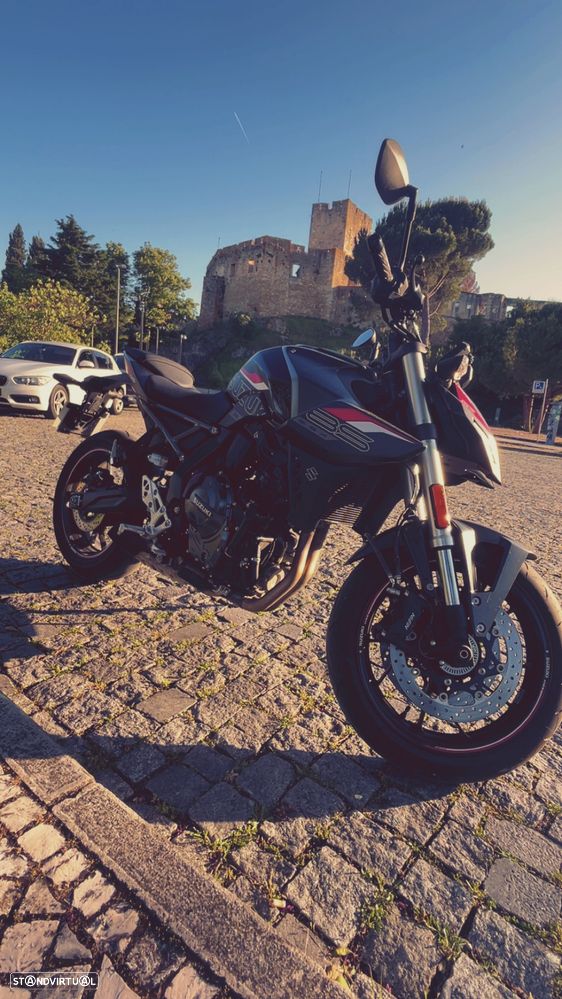 Suzuki GSX - 4
