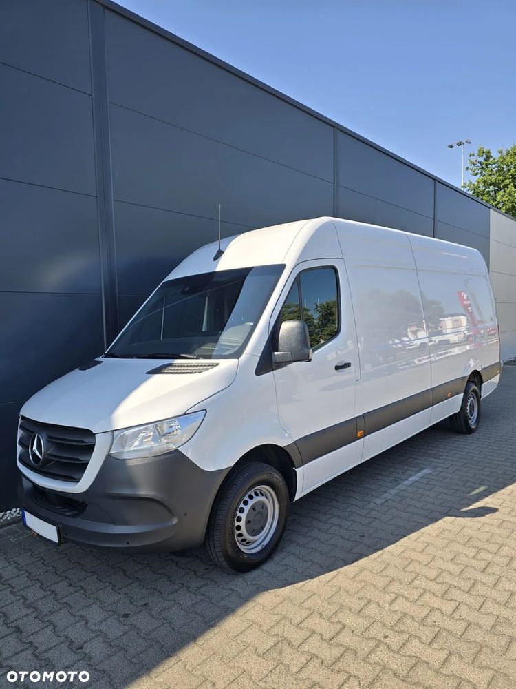 Mercedes-Benz SPRINTER 317