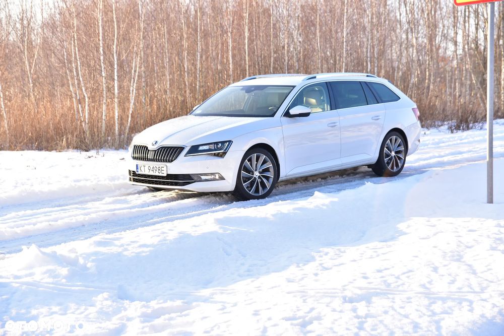 Skoda Superb 2.0 TDI SCR 4x4 L&K DSG - 2