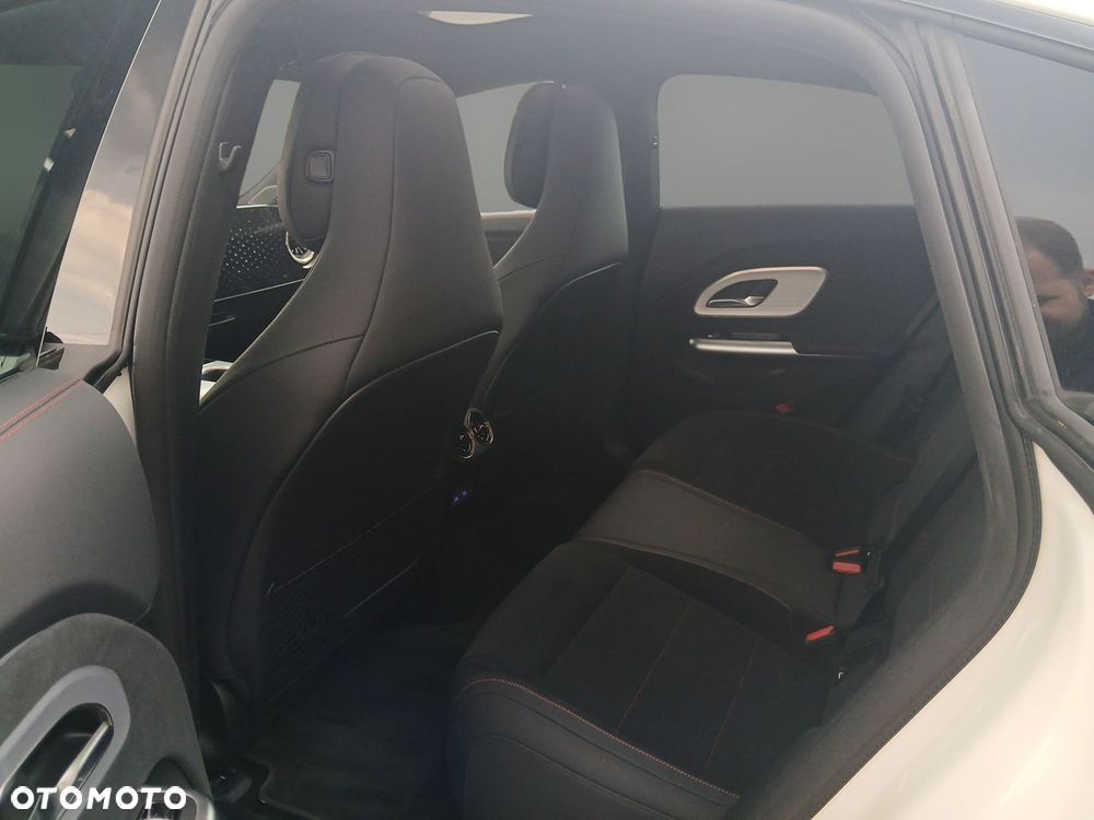 Mercedes-Benz CLA 250+ EQ - 20