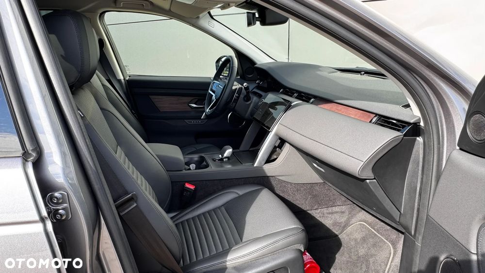 Land Rover Discovery Sport - 13