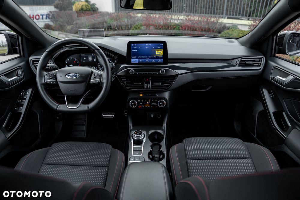 Ford Focus 1.0 EcoBoost ST-Line ASS PowerShift - 26