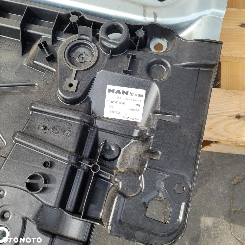 DRZWI PRAWE MAN TGL TGM TGS NM.TAPICERKA SZYBA PODNOSNIK CHWALIM116 - 3