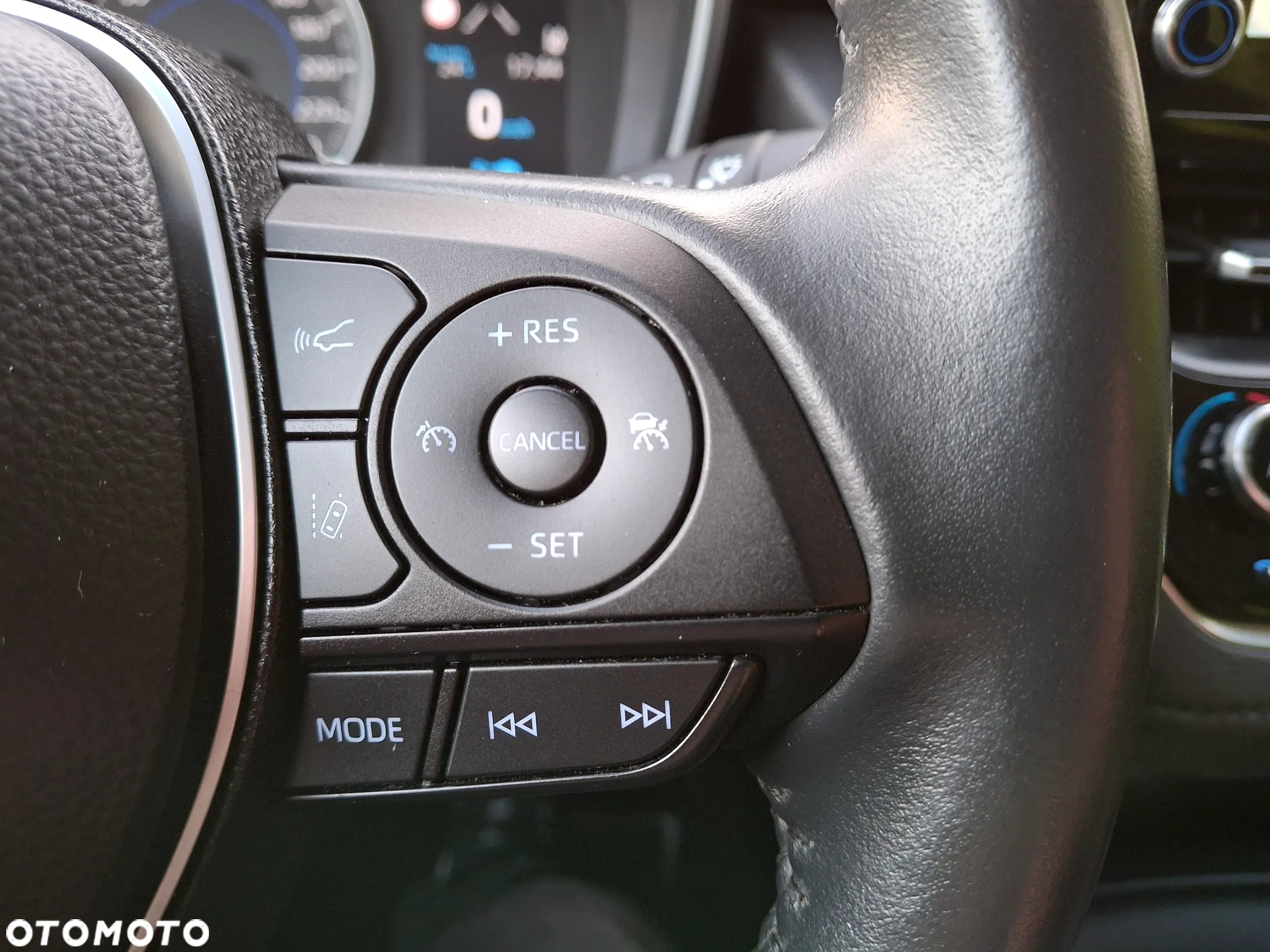 Toyota Corolla 1.8 Hybrid Comfort - 25