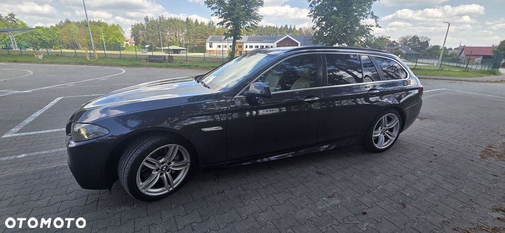 BMW Seria 5 530d xDrive - 9