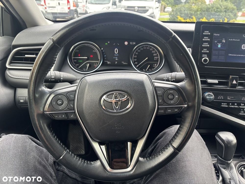 Toyota Camry 2.5 Hybrid Comfort CVT - 21